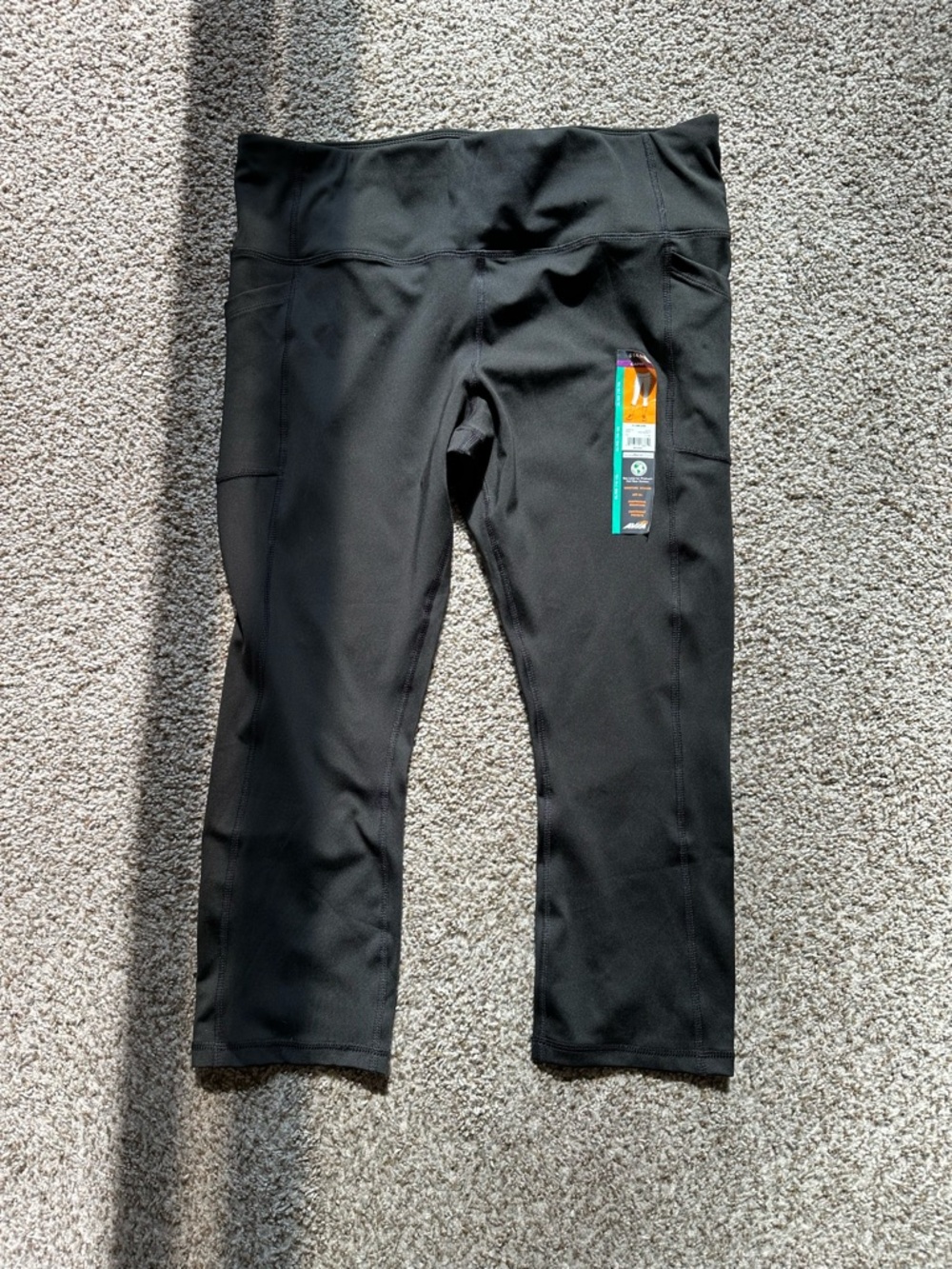 Avia Black Capri Athletic Leggings for Women